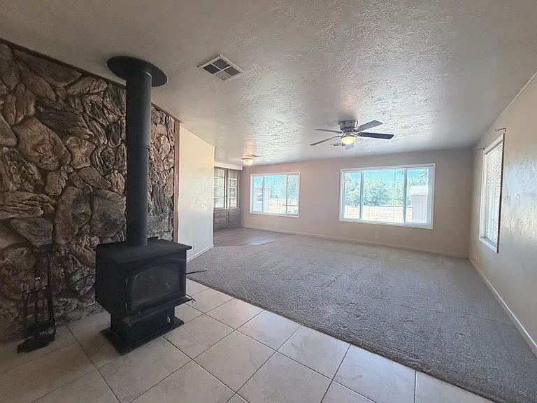6708 Odessa Way — Photo 3