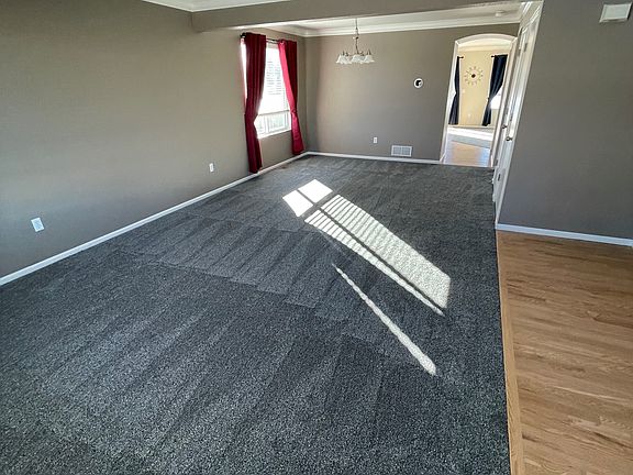 Living Room / Formal Dining