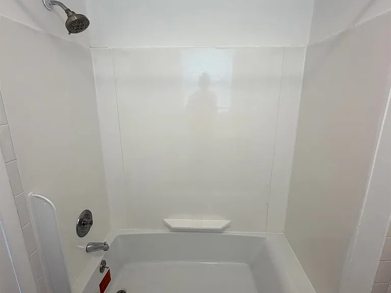 24 N Vermont Ave #5 — Photo 11