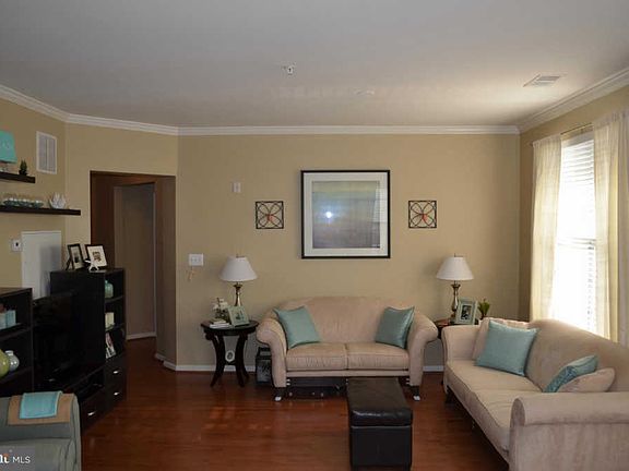 4th image of 21210 McFadden Sq Unit 201