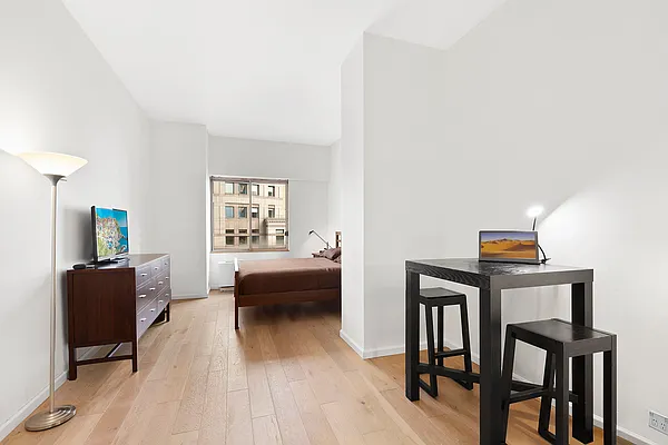 Rented by Corcoran | media 12