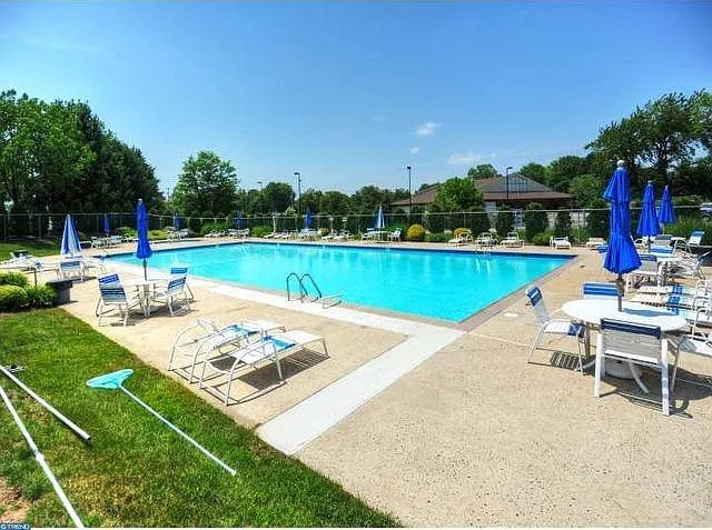2 bed, 1038 sqft, $2,250 — Photo 4