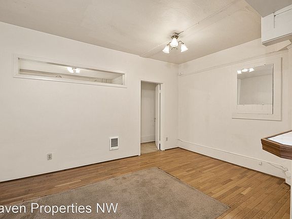 4th image of 215 S G St APT 27