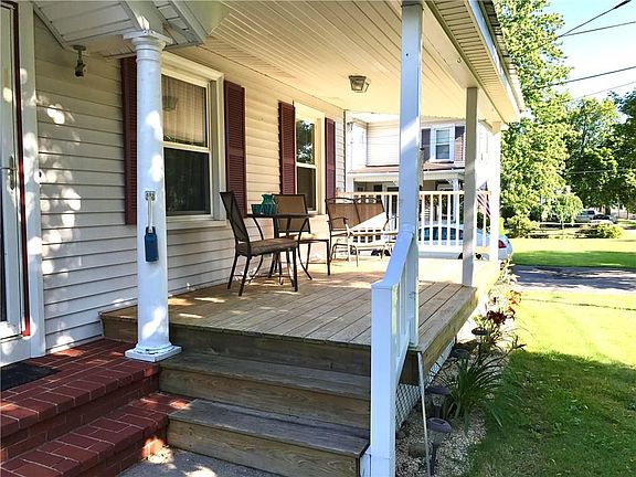 2nd image of 21 Belden Ave