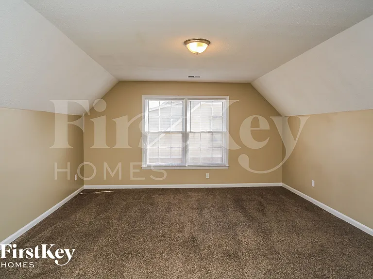 8158 Creekside Cir S — Photo 10