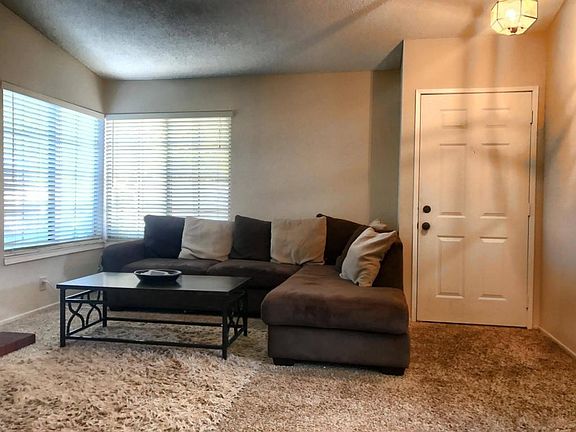 22095353_2052245348325545_699893769_o