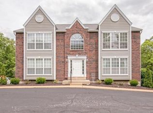 1332 Highland Oaks Dr UNIT C, Ballwin, MO 63021