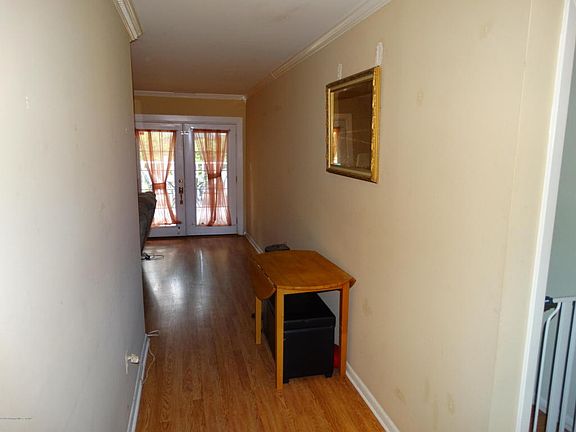 2nd image of 204 Clipper Ct #4J