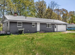 3868 Riverview Dr S, Hesperia, MI 49421
