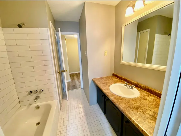 5666 Hinton Pl — Photo 16
