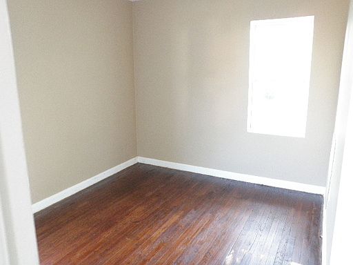 5th image of 22027 Lambrecht Ave