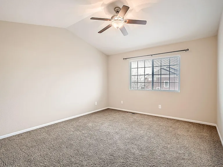 140 Jackson Dr — Photo 10