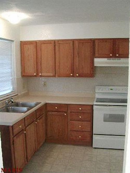 2nd image of 3695 Woodman Dr