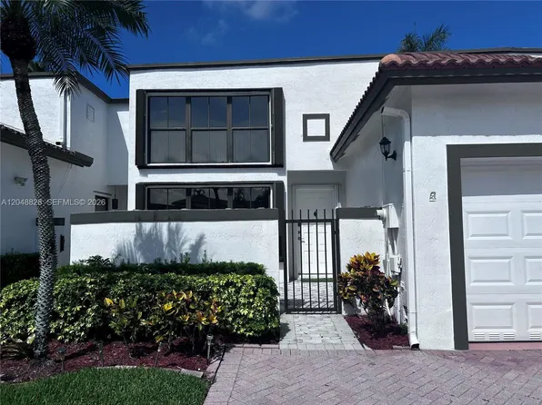 786 SW 158th Way, Pembroke Pines, FL 33027