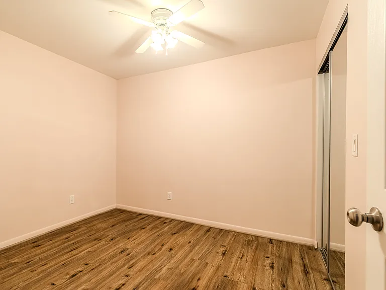 474 Fox Hills Dr N #A-2 — Photo 10