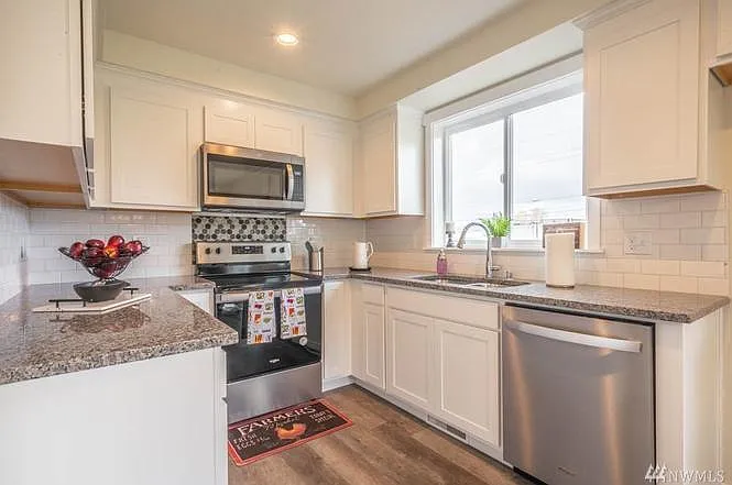 605 Stacey Pl — Photo 7