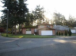 598 NW Ensign Dr, Oak Harbor, WA 98277