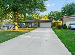 3039 Straley Ln, Youngstown, OH