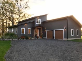 6220 Shaffer Rd, Lockport, NY 14094