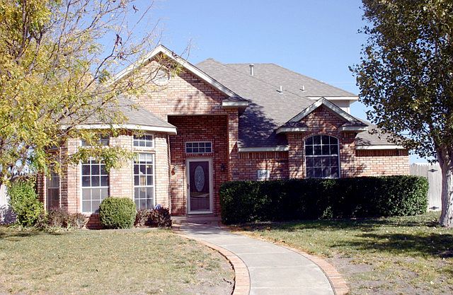 1st image of 2516 Ashley Ln