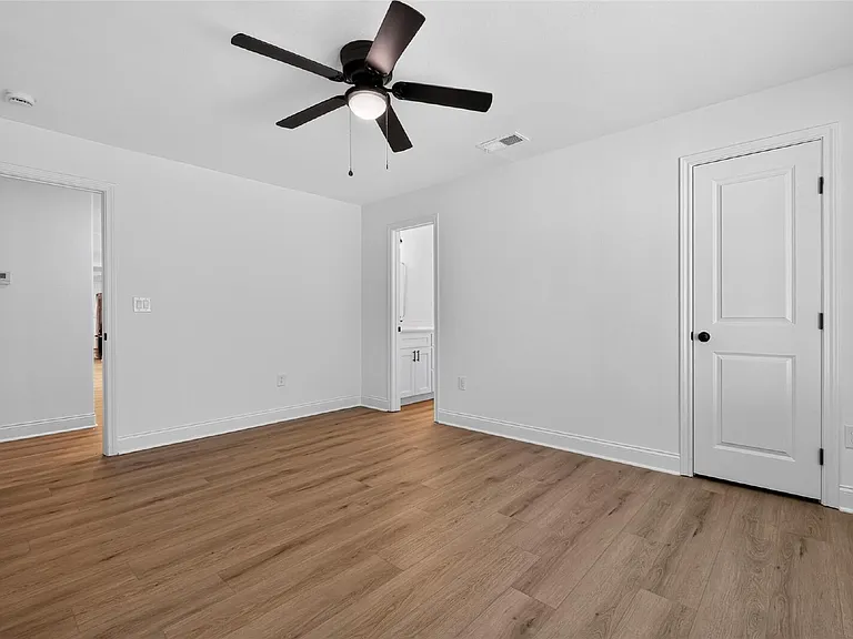 2808 Woodland Dr — Photo 13