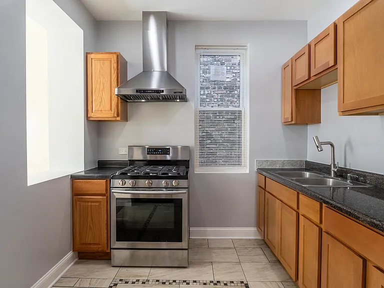 4837 W Monroe St #2 — Photo 15