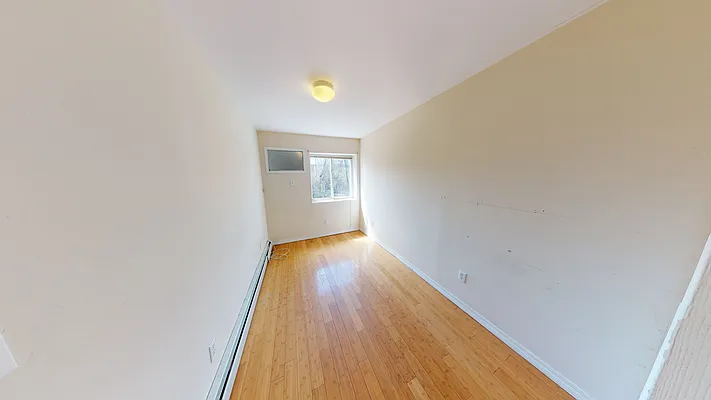 Sold by Remax Edge | media 6