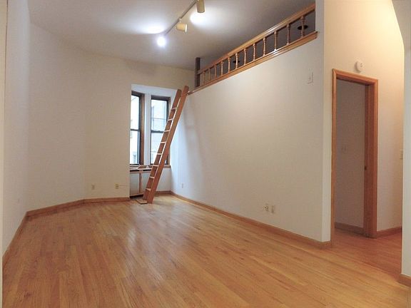 2nd image of 316 W 75th St APT 3C