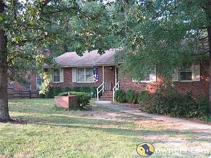 3000 sq ft - Excellent buy!