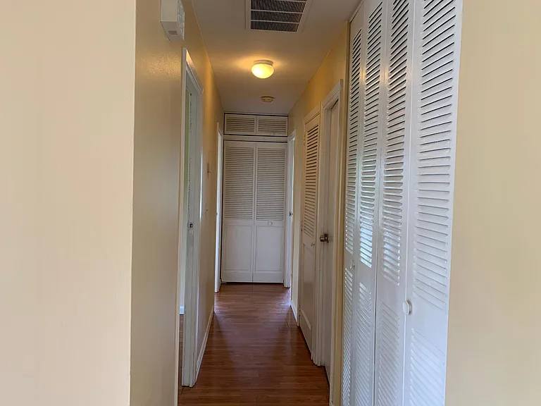 10838 Cragview Ct — Photo 1