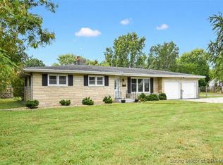 139 Factory Dr, Austin, IN