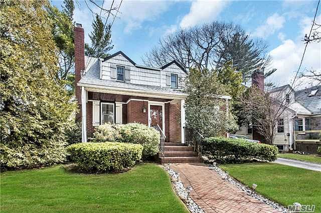 1st image of 111 Foster Ave