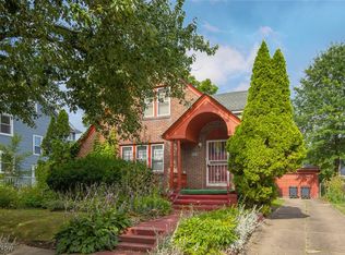 650 Sunset View Dr, Akron, OH 44320