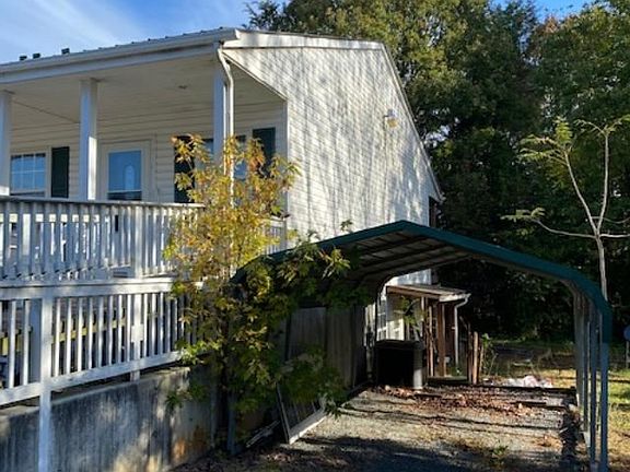 2nd image of 333 Lucy St