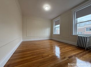 4 Vinal St APT 6, Boston, MA 02135