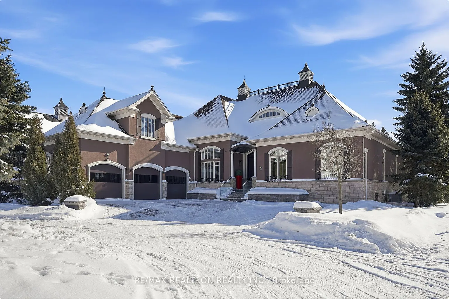 129 Country Club Dr photo 1