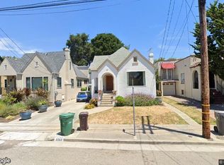 5732 Clover Dr, Oakland, CA 94618