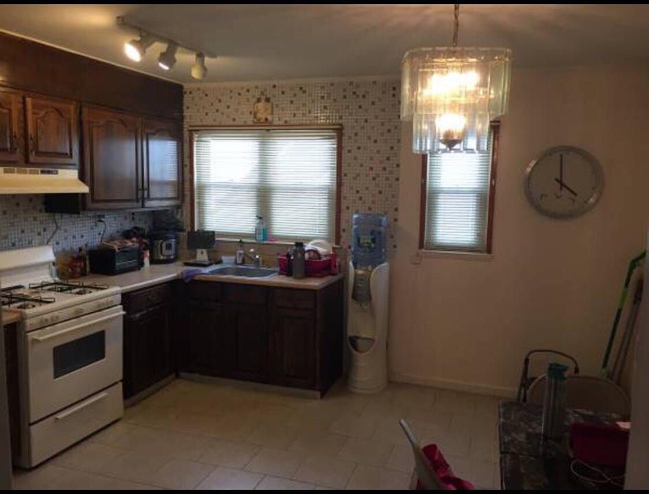 1st image of 1360 Kearney Ave