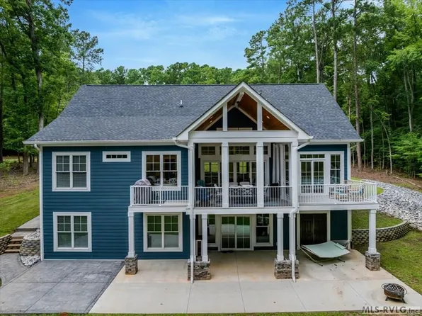 221 Old Ferry Rd, Littleton, NC 27850