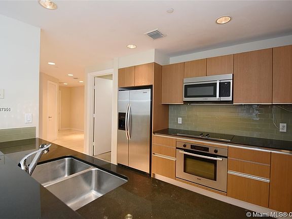 3rd image of 1050 Brickell Ave APT 3020