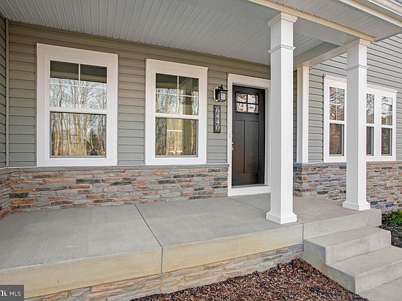 3rd image of 6440 Briarwood Dr