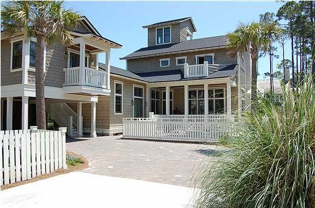 1st image of 11 Yacht Pond Ln W