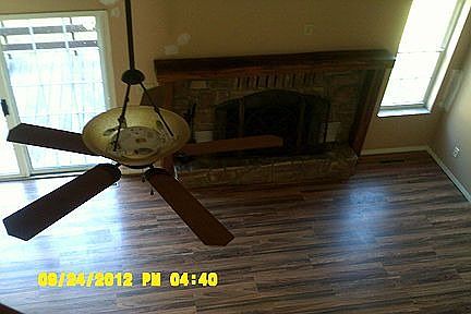 5th image of 1572 Lakewood Cir