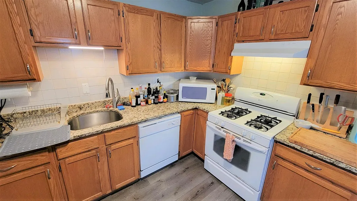 Building Photo - 359 Highland Ave #2