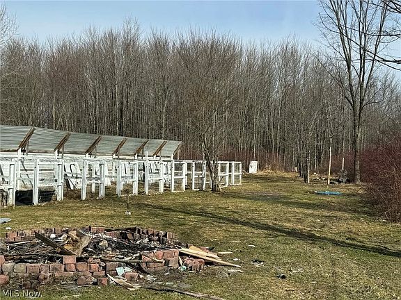 5th image of 1592 Brown Rd