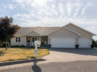 1917 Hilltop Ct, Bloomer, WI 54724