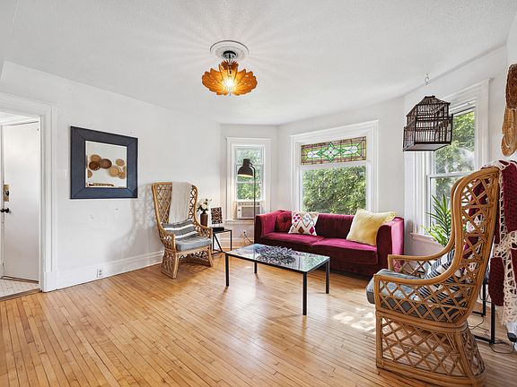 2nd image of 819 24th Ave NE #2