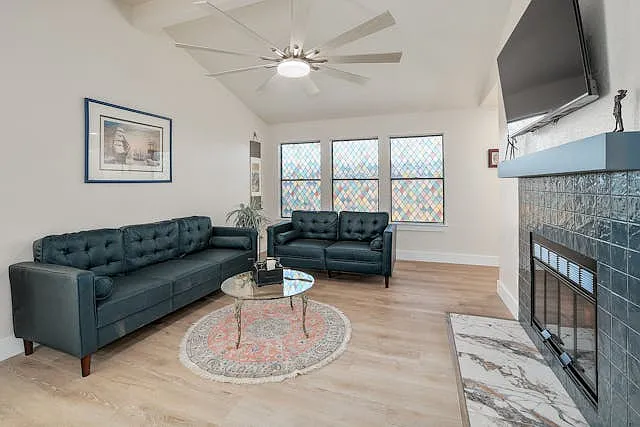12313 Limerick Ave — Photo 7