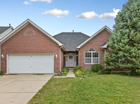 13 Sugar Creek Ct, Lake In The Hills, IL 60156