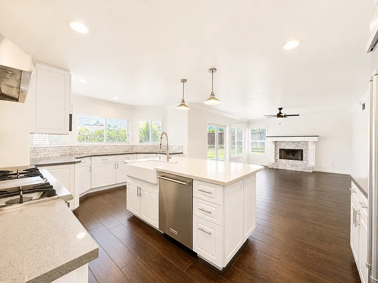 41371 Rue Jadot — Photo 8